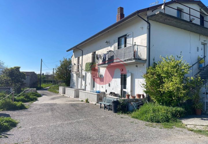 Villa i Benevento, Benevento, Benevento - € 77.000 | Ref: AA39856 - foto 1