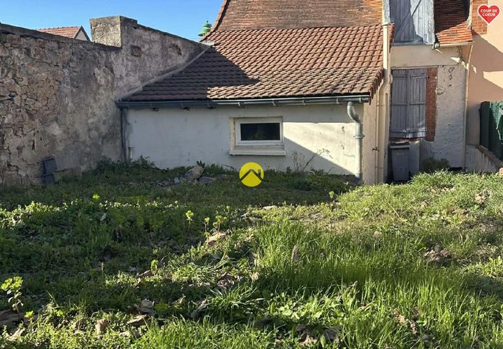 Villa a Montmarault, Allier, Montmarault - € 39.500 | Ref: 99MS111341 - foto 1