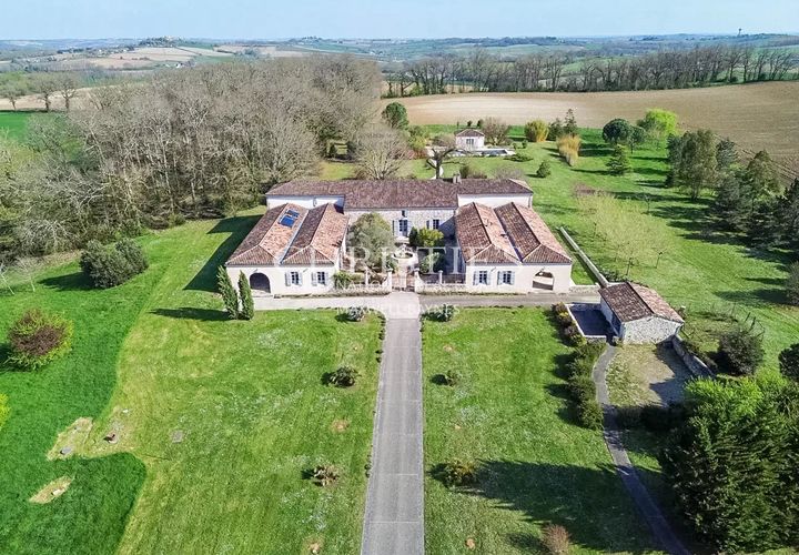 Landejendom i Agen, Lot-et-Garonne, Agen - € 2.200.000 | Ref: JV1157 - foto 1