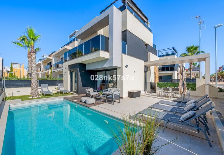 Villa i Cabo Roig, Alicante, Cabo Roig - € 599.000 | Ref: CSPX-34577 - foto 1