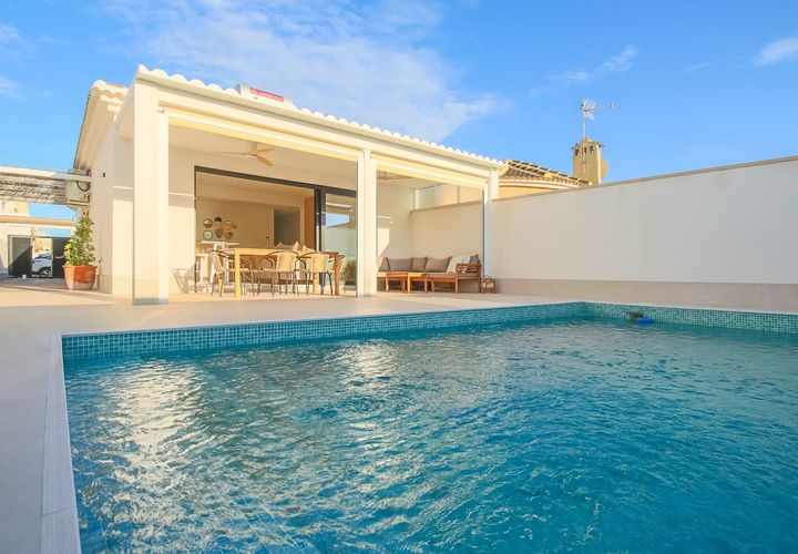 Villa a Torrevieja, Alicante, Torrevieja - € 499.000 | Ref: CSPX-21610 - foto 1