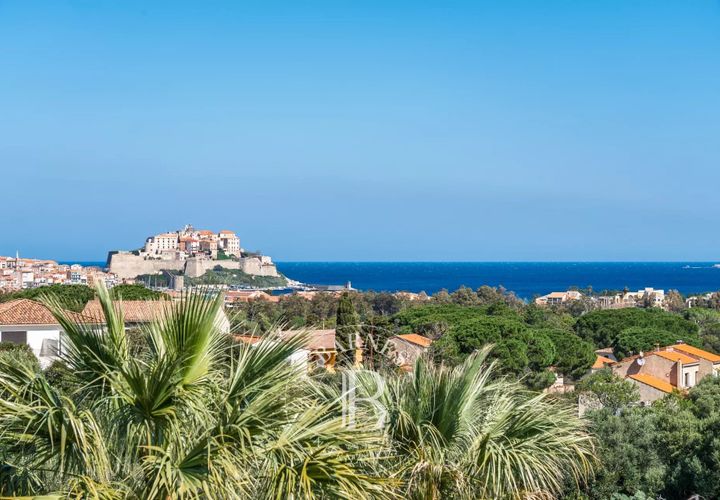 Villa i Calvi, Haute-Corse, Calvi - € 1.990.000 | Ref: RV2135 - foto 1