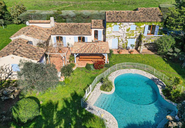 Villa i Frejus, Var, Frejus - € 1 895 000 | Ref: HH-16118322 - foto 1