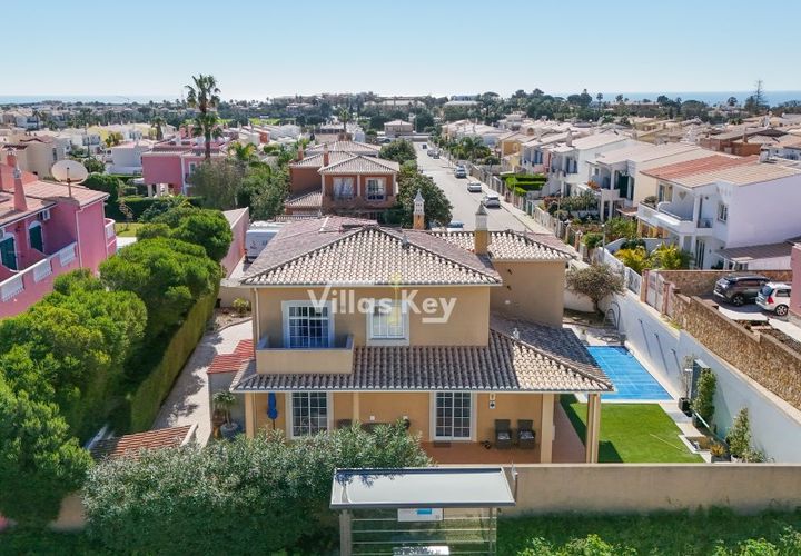 Villa a Lagos, Faro, Lagos - € 999.950 | Ref: V1015 - foto 1