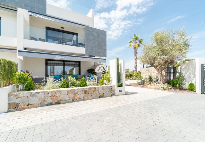 Bungalow i Torrevieja, Alicante, Torrevieja - € 330.000 | Ref: NB-44895 - foto 1