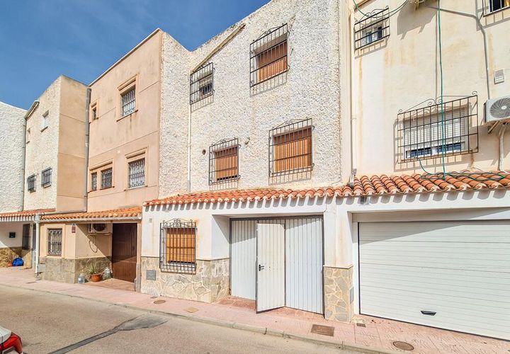 Villa a Vera, Almeria, Vera - € 275.000 | Ref: 72/13949 - foto 1