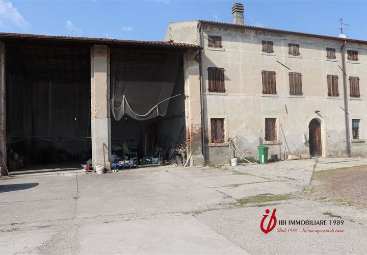 Herregård i Erbe, Verona, Erbe - € 299 000 | Ref: 2326/Rust/erb - foto 1