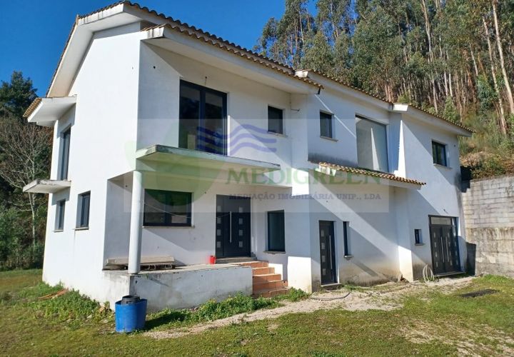 Villa i Sever do Vouga, Aveiro, Sever do Vouga - € 170.000 | Ref: CAS_1812 - foto 1