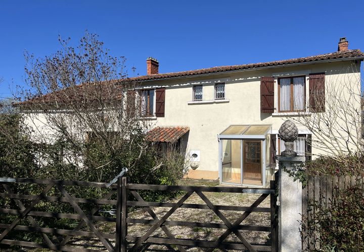 Villa a Saint-Gourson, Charente, Saint-Gourson - € 119.900 | Ref: BVI84698 - foto 1