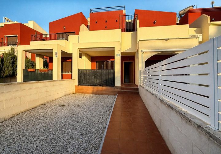 Rækkehus i Torrevieja, Alicante, Torrevieja - € 239.900 | Ref: 21-S704-776 - foto 1