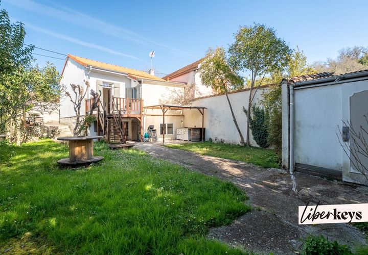 Villa i Cenon, Gironde, Cenon - € 290 000 | Ref: DOM30024 - foto 1