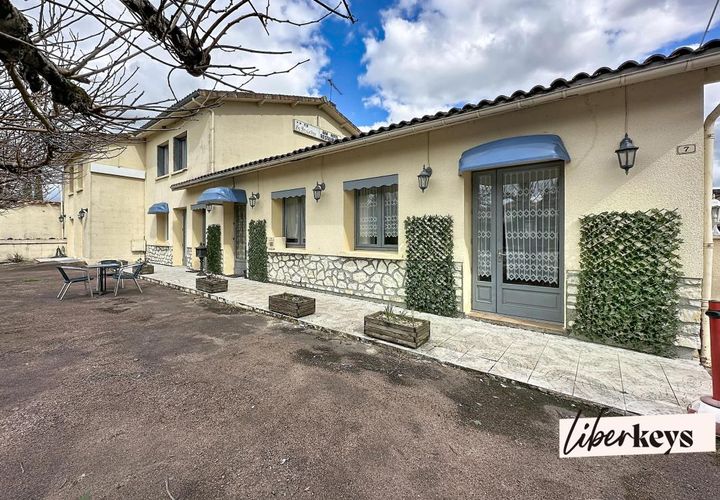 Villa a Saint-Romain, Charente, Saint-Romain - € 420.000 | Ref: DOM29188 - foto 1