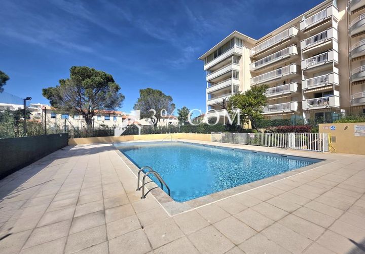 Lejlighed i Saint-Raphaël, Var, Saint-Raphaël - € 269.000 | Ref: 346_V4360063499 - foto 1