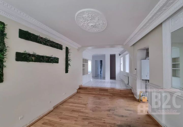 Erhvervsejendom i Grenoble, Isere, Grenoble - € 260.000 | Ref: 2005 - foto 1