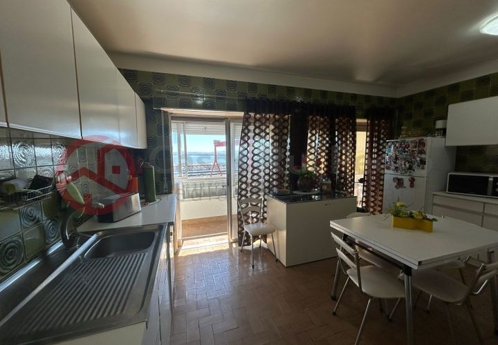 Apartament a Almada, Setubal, Almada - € 490.000 | Ref: 4898CC1 - foto 1