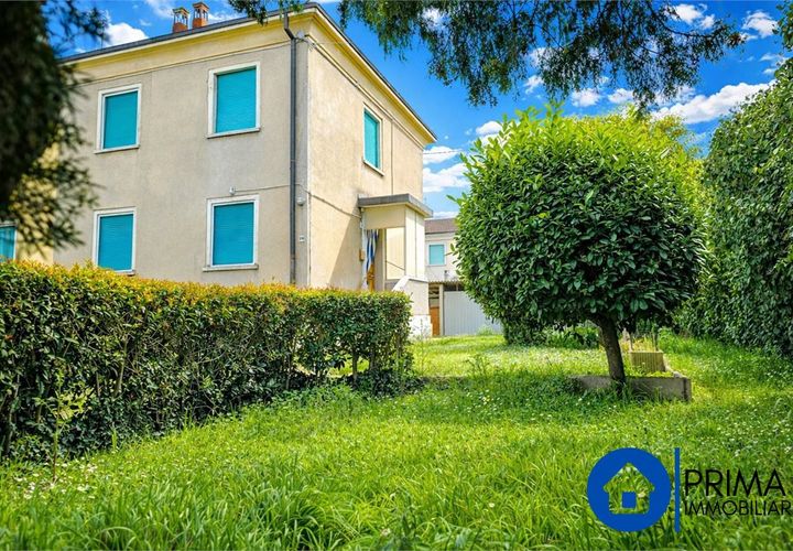 Villa a Terni, Terni, Terni - € 120.000 | Ref: LL-120 - foto 1