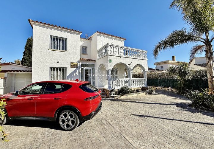 Villa i Empuriabrava, Gerona, Empuriabrava - € 509.000 | Ref: 6478/L64-N1IMMOFRESP - foto 1