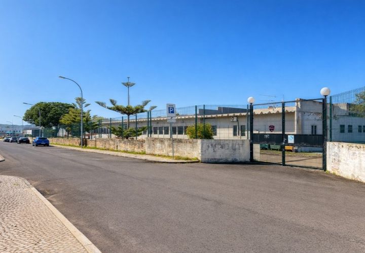 Erhvervsejendom i Carnaxide, Lisbon, Carnaxide - € 20.000.000 | Ref: MN164 - foto 1