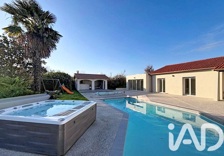 Villa en Bage-Dommartin, Ain, Bage-Dommartin - € 890.000 | Ref: 88805 - photo 1