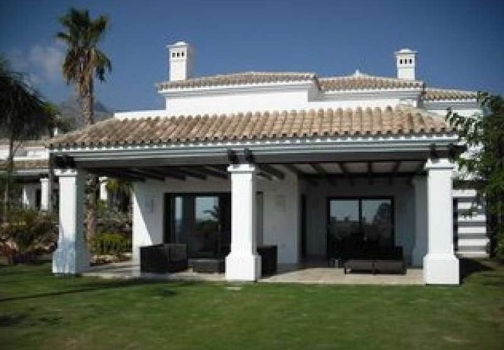 Villa a Marbella, Malaga, Marbella - € 1.950.000 | Ref: ED-B39151SR - foto 1
