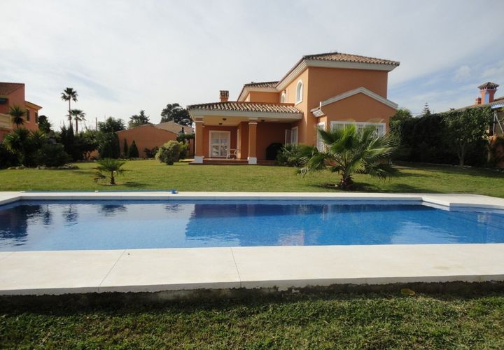 Villa a Estepona, Malaga, Estepona - € 2.750.000 | Ref: ED-B38081SR - foto 1