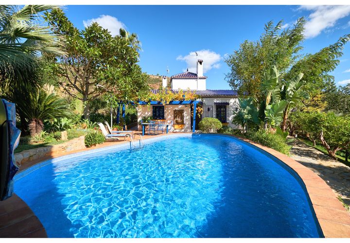 Villa a Estepona, Malaga, Estepona - € 695.000 | Ref: ED-BD2135 - foto 1