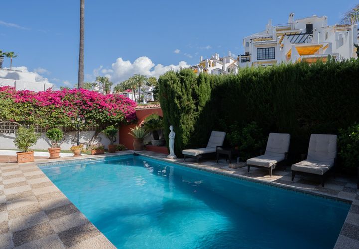 Villa i Marbella, Malaga, Marbella - € 1.475.000 | Ref: ED-RR2502-MC - foto 1