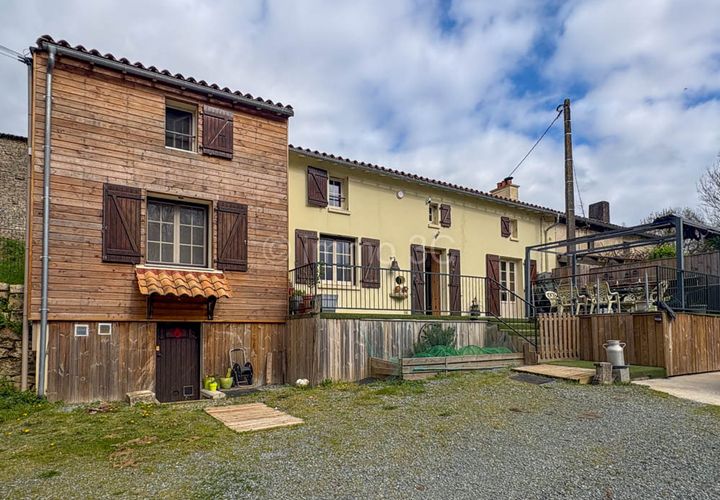 Landejendom i Melle, Deux-Sevres, Melle - € 207.000 | Ref: 5260 - foto 1