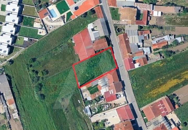 Helårsgrund i Oia, Aveiro, Oia - € 60.000 | Ref: 1012467/26 GL - foto 1