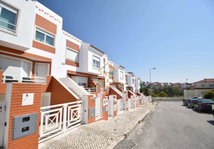 Villa i Almada, Setubal, Almada - € 475.000 | Ref: 0047 - foto 1