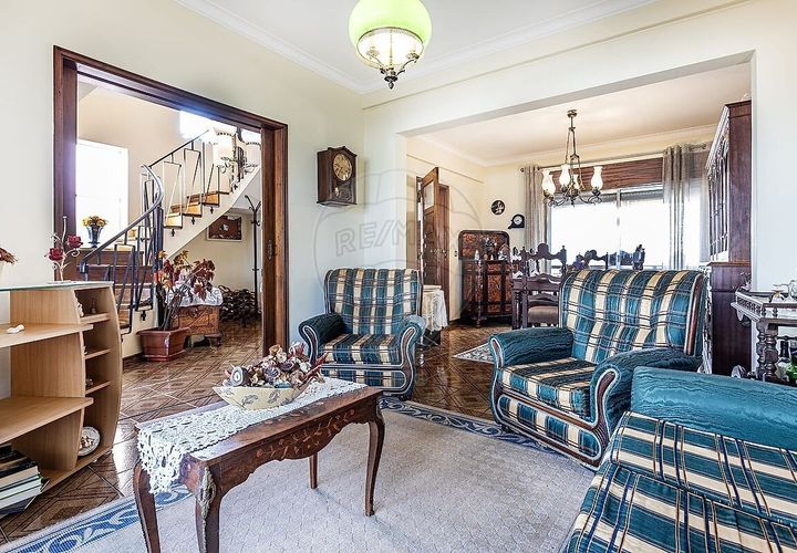 Villa i Oeiras, Lisbon, Oeiras - € 750.000 | Ref: PE-123751608-5 - foto 1