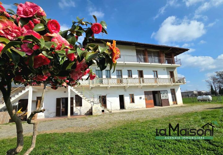Villa a Castellamonte, Turin, Castellamonte - € 210.000 | Ref: 220LM - foto 1