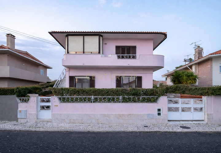 Villa i Carnaxide, Lisbon, Carnaxide - € 750.000 | Ref: C0364-05732 - foto 1