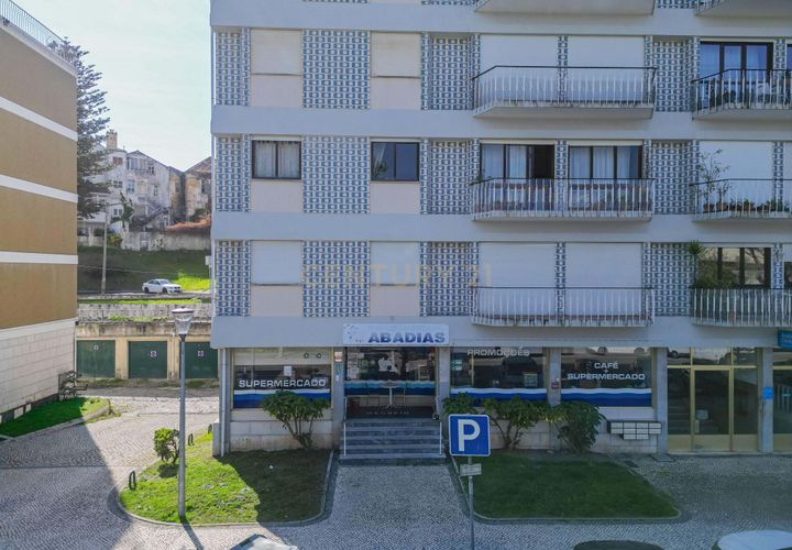 Erhvervsejendom i Buarcos, Coimbra, Buarcos - € 40.000 | Ref: C0372-01809 - foto 1