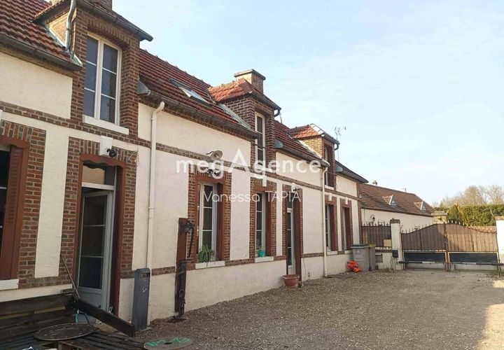 Villa i Marigny-le-Châtel, Aube, Marigny-le-Châtel - € 212.000 | Ref: 200978 - foto 1
