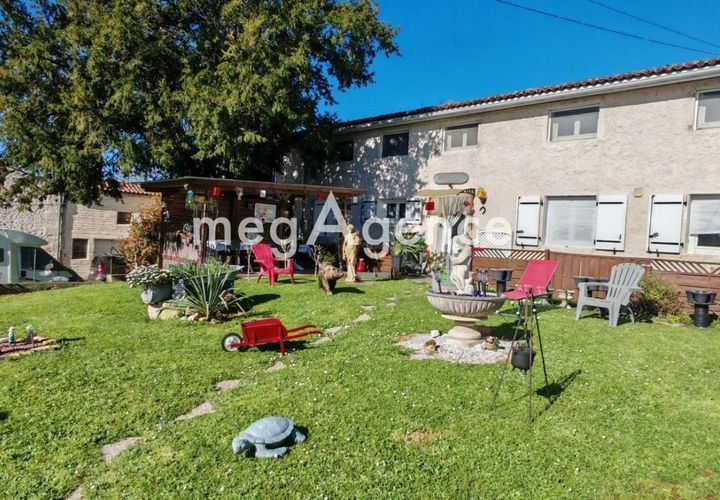 Villa i Saintes, Charente-Maritime, Saintes - € 334.000 | Ref: 200739 - foto 1