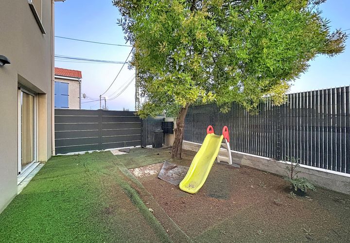 Villa a Montelimar, Drome, Montelimar - € 258.000 | Ref: 340938827996 - foto 1