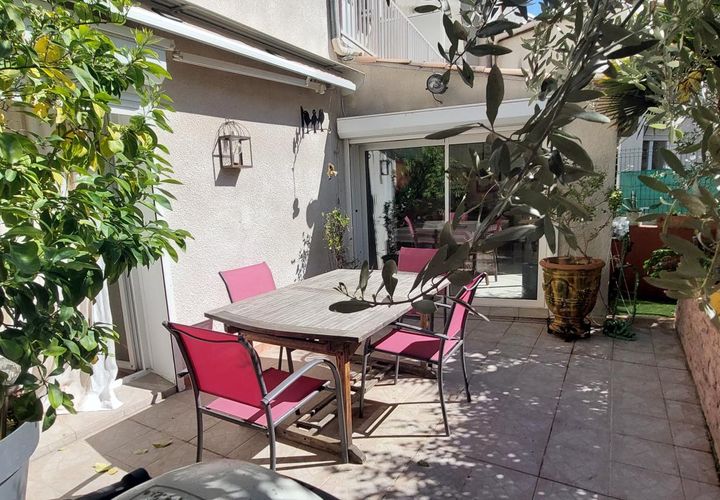 Lejlighed i Manosque, Alpes-de-Haute-Provence, Manosque - € 234.100 | Ref: 500-O - foto 1