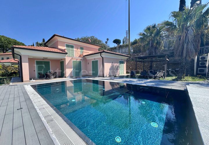 Villa i Bordighera, Imperia, Bordighera - € 1.980.000 | Ref: iv1336 - foto 1