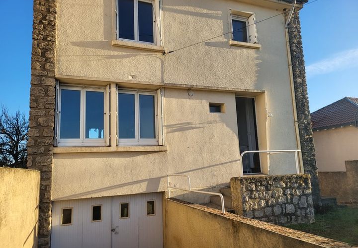 Villa a Thouars, Deux-Sevres, Thouars - € 95.000 | Ref: 340937357157 - foto 1