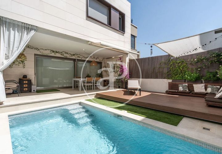 Villa a Madrid, Madrid, Madrid - € 1.500.000 | Ref: VMN2603027 - foto 1
