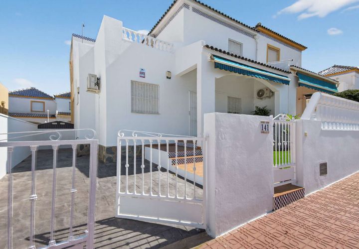Bungalou a Torrevieja, Alicante, Torrevieja - € 249.900 | Ref: B-3483 - foto 1