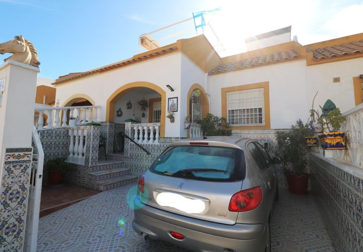 Bungalou a Torrevieja, Alicante, Torrevieja - € 168.000 | Ref: AD2-1900/4147 - foto 1