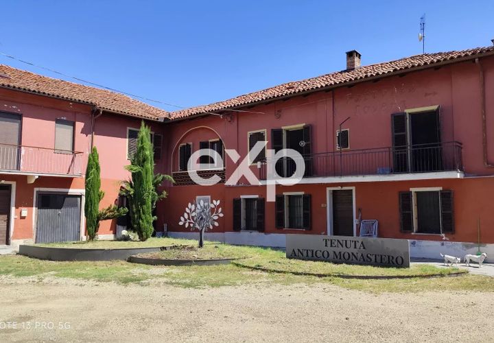 Erhvervsejendom i Asti, Asti, Asti - € 500.000 | Ref: Antico Monastero - foto 1