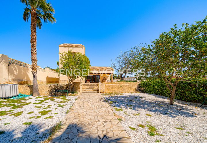Villa i La Nucia, Alicante, La Nucia - € 750.000 | Ref: W-0496RU - foto 1