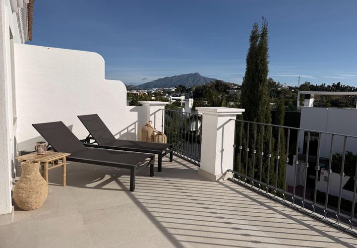 Rækkehus i Estepona, Malaga, Estepona - € 750.000 | Ref: DLR17026/14009 - foto 1