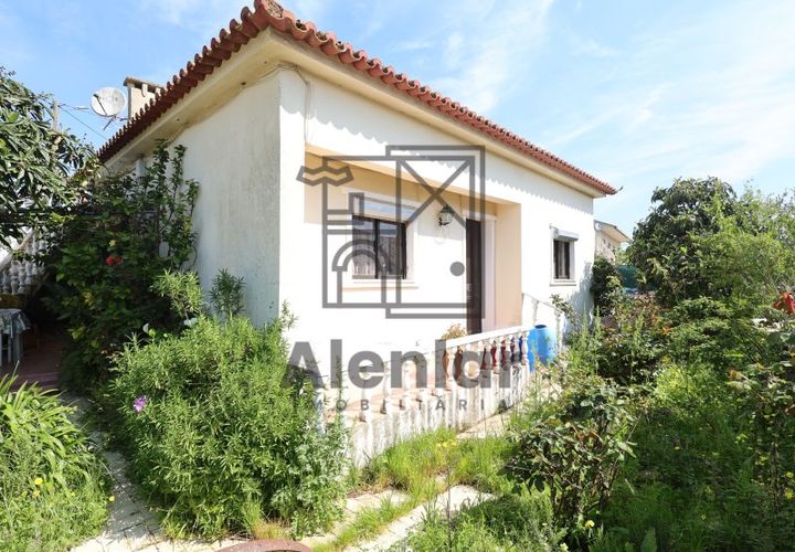 Villa i Alenquer, Lisbon, Alenquer - € 350.000 | Ref: CAS_176 - foto 1
