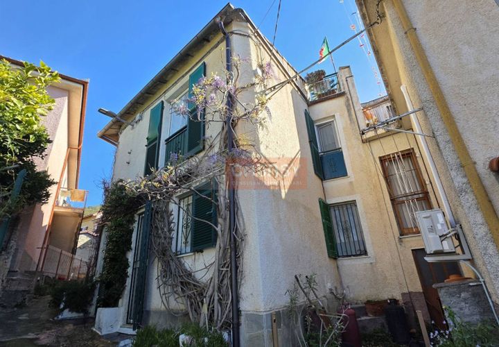Villa a Arnasco, Savona, Arnasco - € 200.000 | Ref: R6 - foto 1