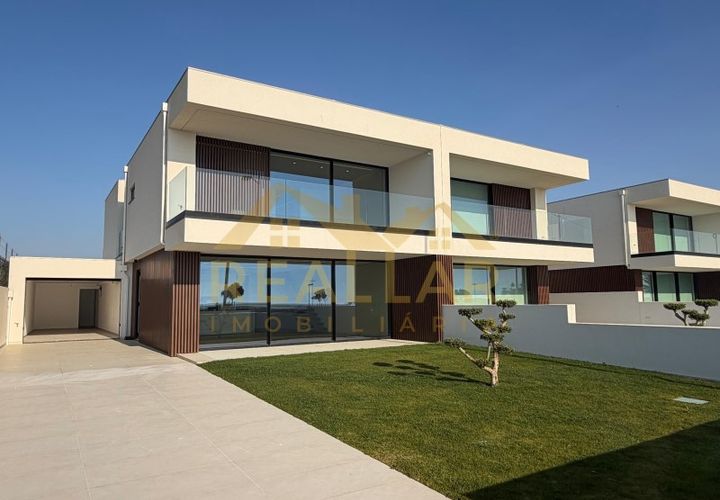 Villa a Esposende, Braga, Esposende - € 1.250.000 | Ref: RL-125-578 - foto 1