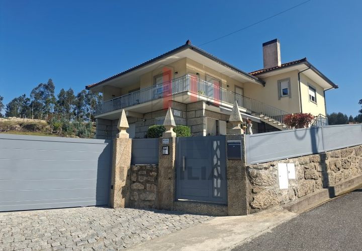 Villa a Arcos de Valdevez, Viana do Castelo, Arcos de Valdevez - € 419.000 | Ref: FM1128 - foto 1